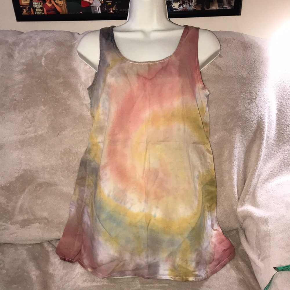 Smile medium 100% up cycled tank top by glam n budget 💕